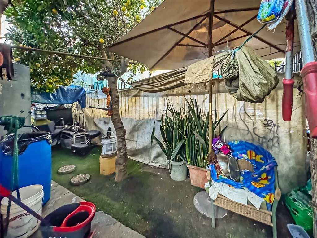 Additional image 81 of 348 W Vernon Avenue, Los Angeles, CA 90037