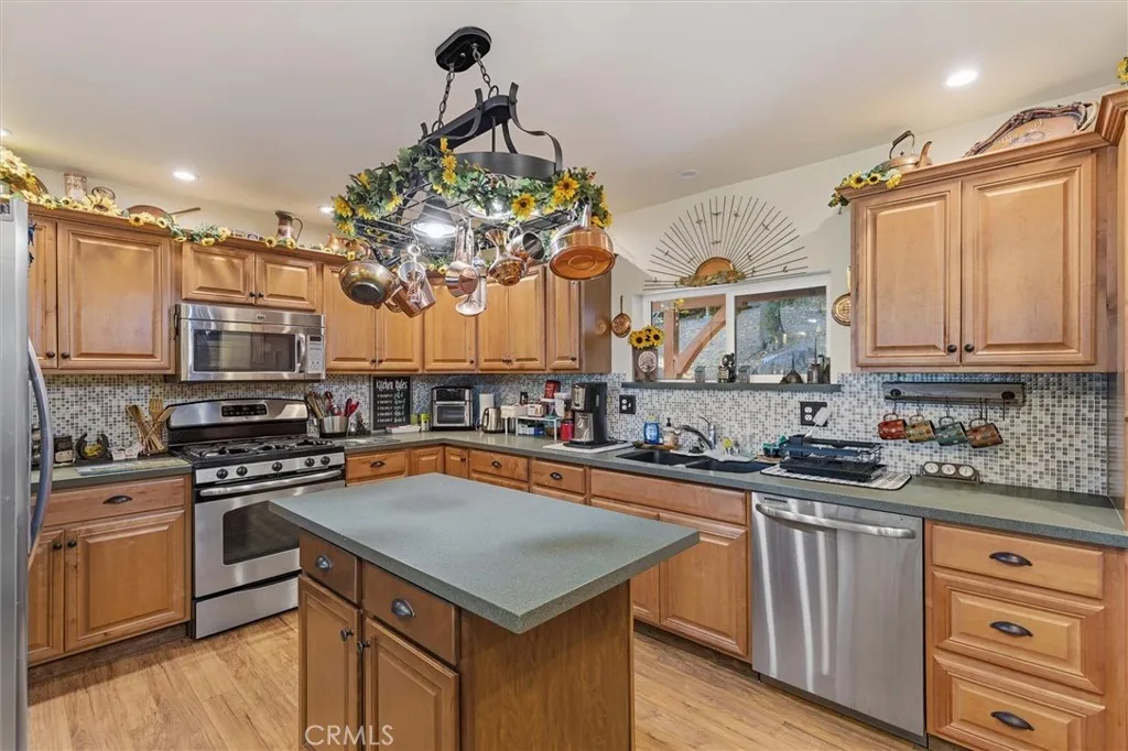 Additional image 21 of 1040 Jungfrau Dr, Crestline, CA 92325