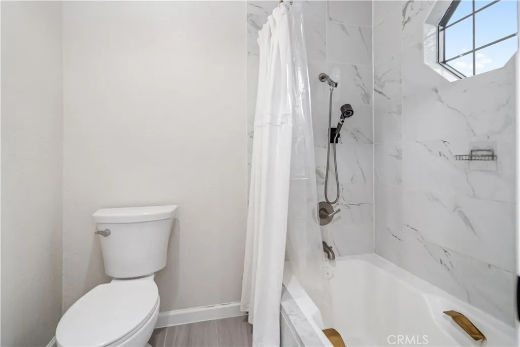 Additional image 32 of 43034 Cherbourg Ln, Lancaster, CA 93536