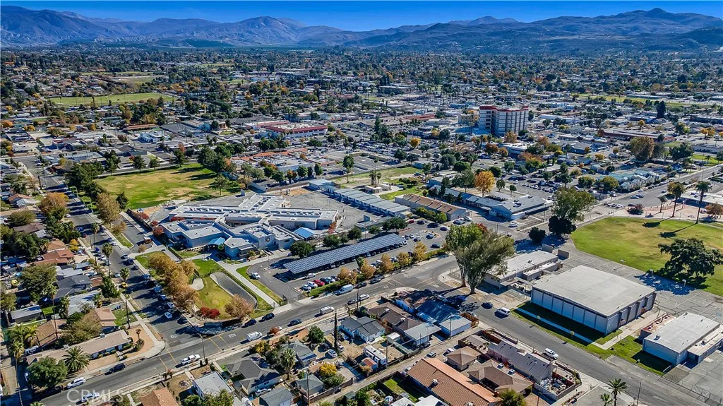 Property image for 415 N Santa Fe St, Hemet, CA 92543