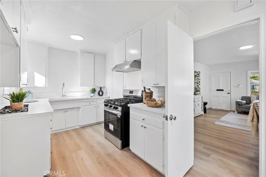 Additional image 60 of 2100 W Valencia Drive, Fullerton, CA 92833