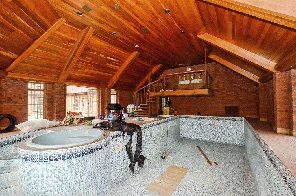 Additional image 21 of West Common Close, Harpenden