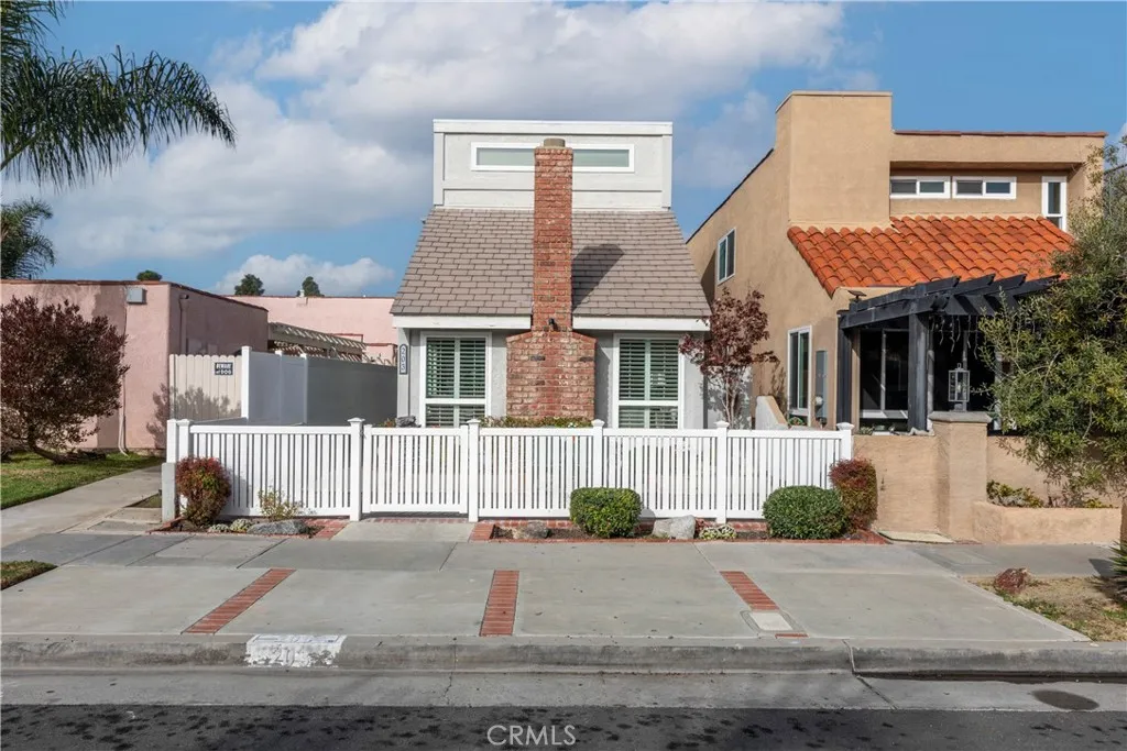 Additional image 2 of 203 Utica Avenue, Huntington Beach, CA 92648