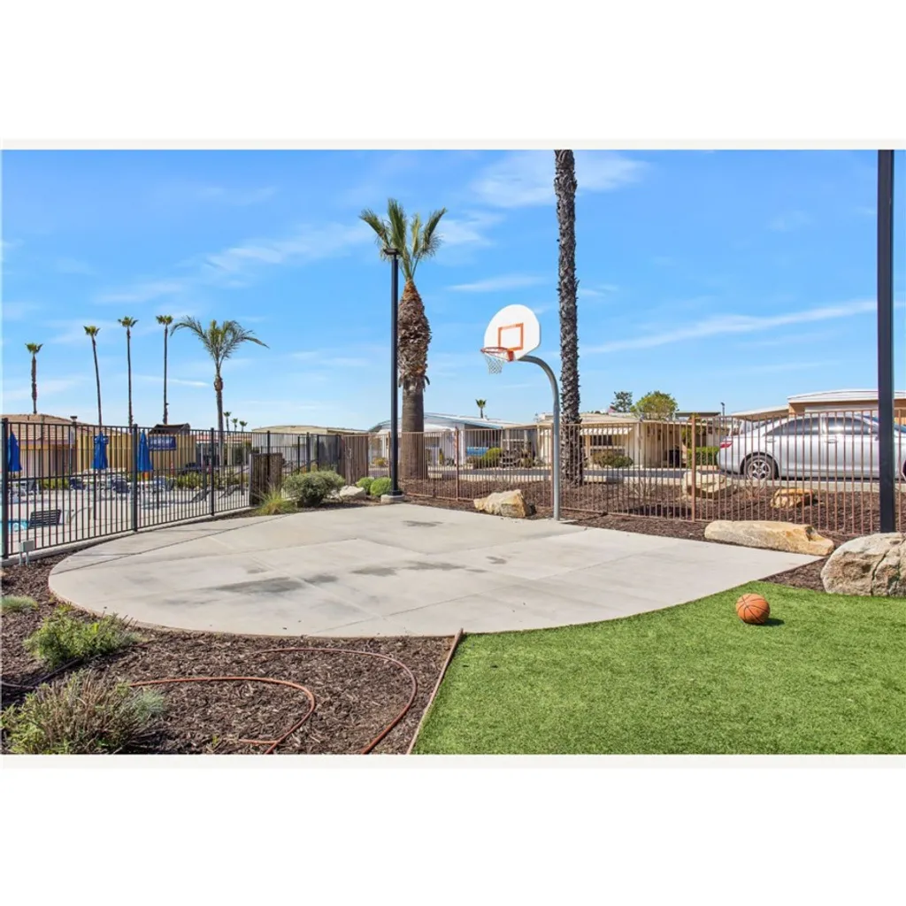 Additional image 32 of 1536 S state Unit 122, Hemet, CA 92543