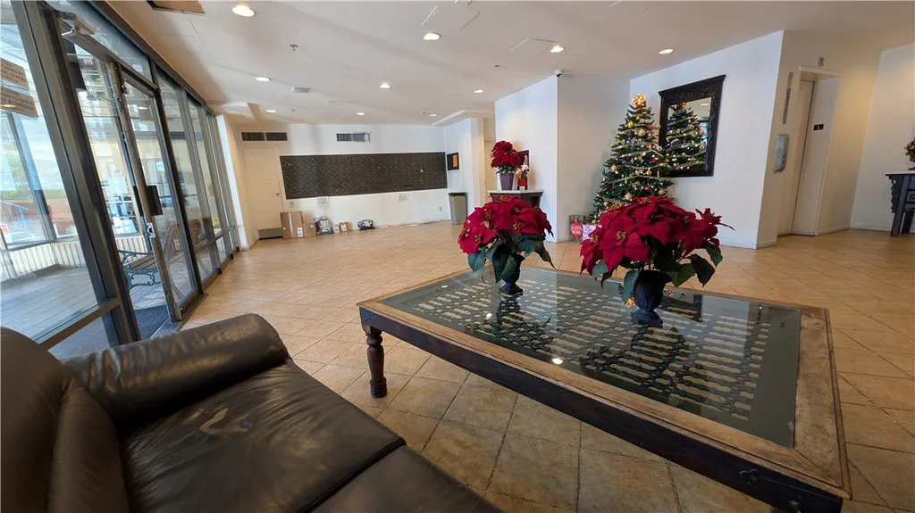 Additional image 4 of 421 S La Fayette Park Pl Unit 720, Los Angeles, CA 90057