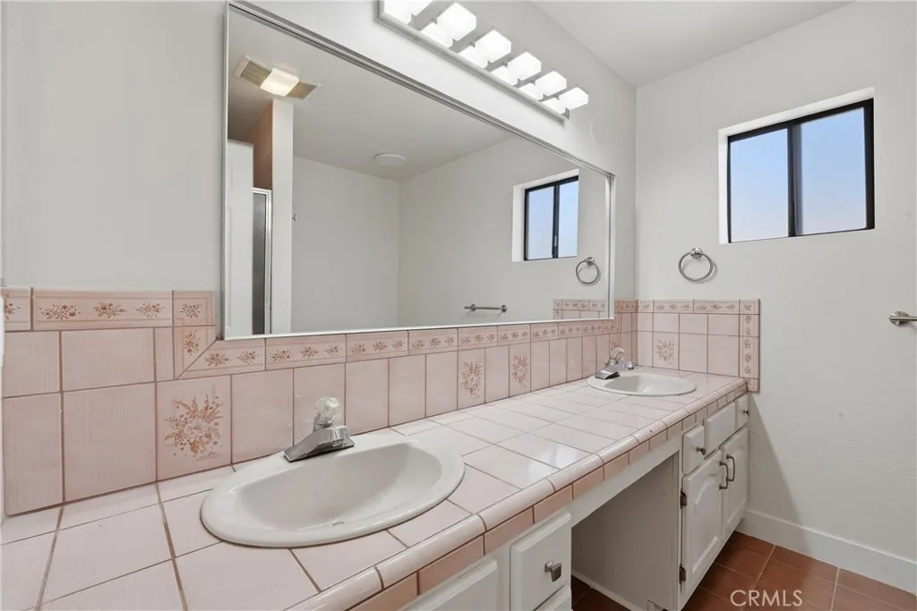 Additional image 53 of 658 Glenmore Blvd, Glendale, CA 91206