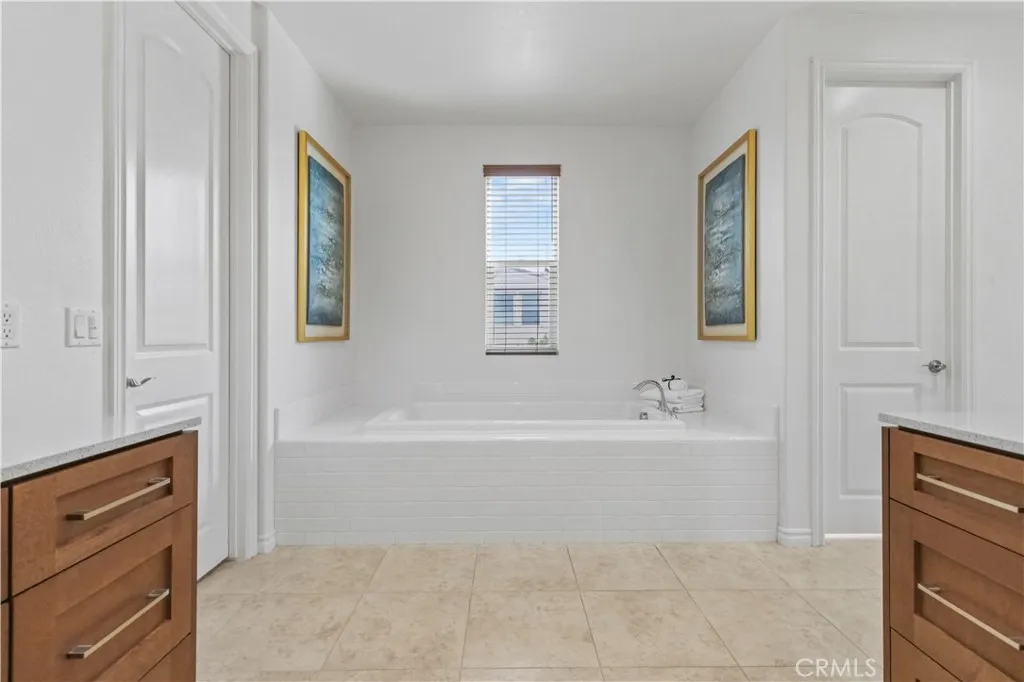 Additional image 38 of 164 Newall, Irvine, CA 92618