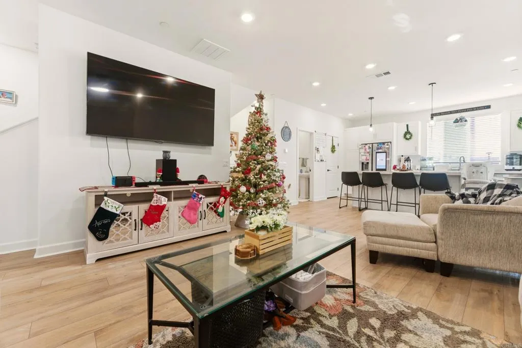 Additional image 64 of 796 Makani Street Unit 3, Chula Vista, CA 91911