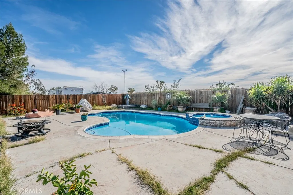 Additional image 6 of 4637 Luna Road, Phelan, CA 92371