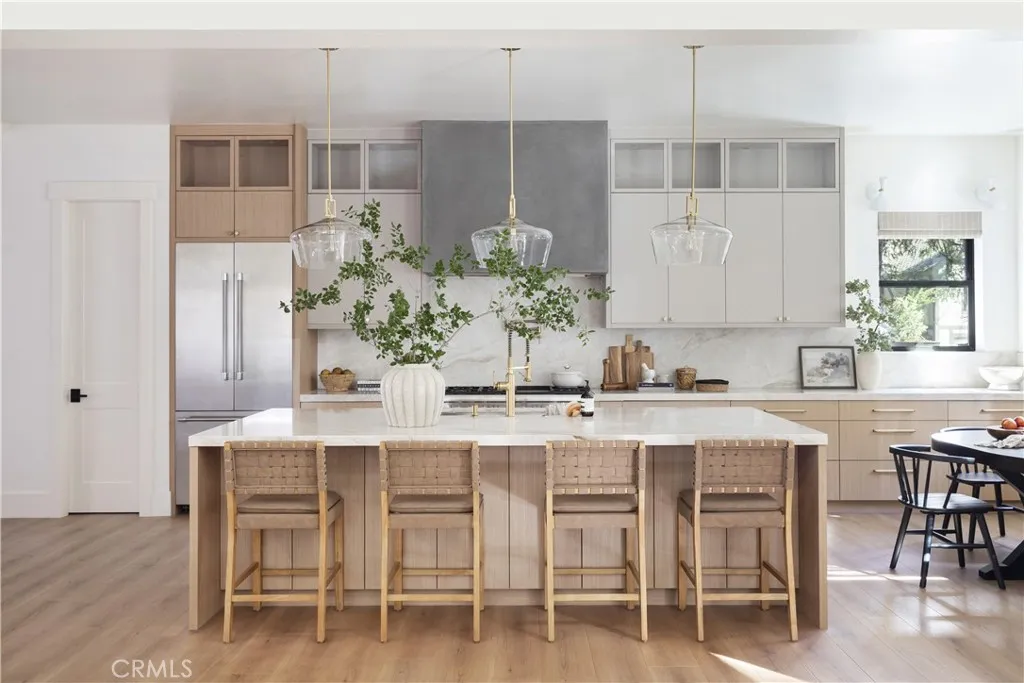 Additional image 2 of 481 Bay View Court, Lake Arrowhead, CA 92352