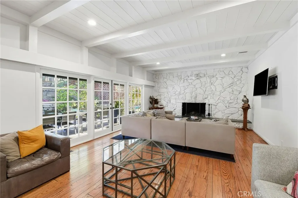Additional image 38 of 15936 Valley Wood Road, Sherman Oaks, CA 91403