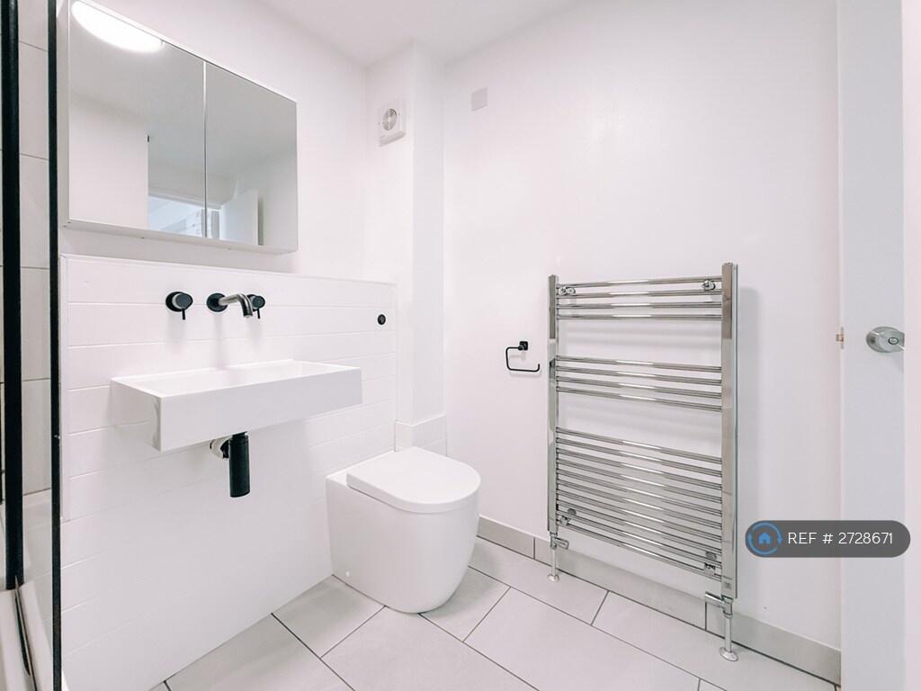 Additional image 4 of Welham Court, North Mymms, Hatfield, AL9