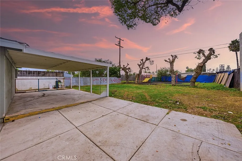 Additional image 3 of 12815 S San Pedro Street, Los Angeles, CA 90061