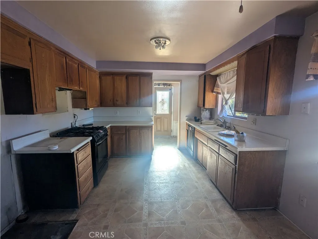 Additional image 6 of 1545 Washington Avenue, Pomona, CA 91767