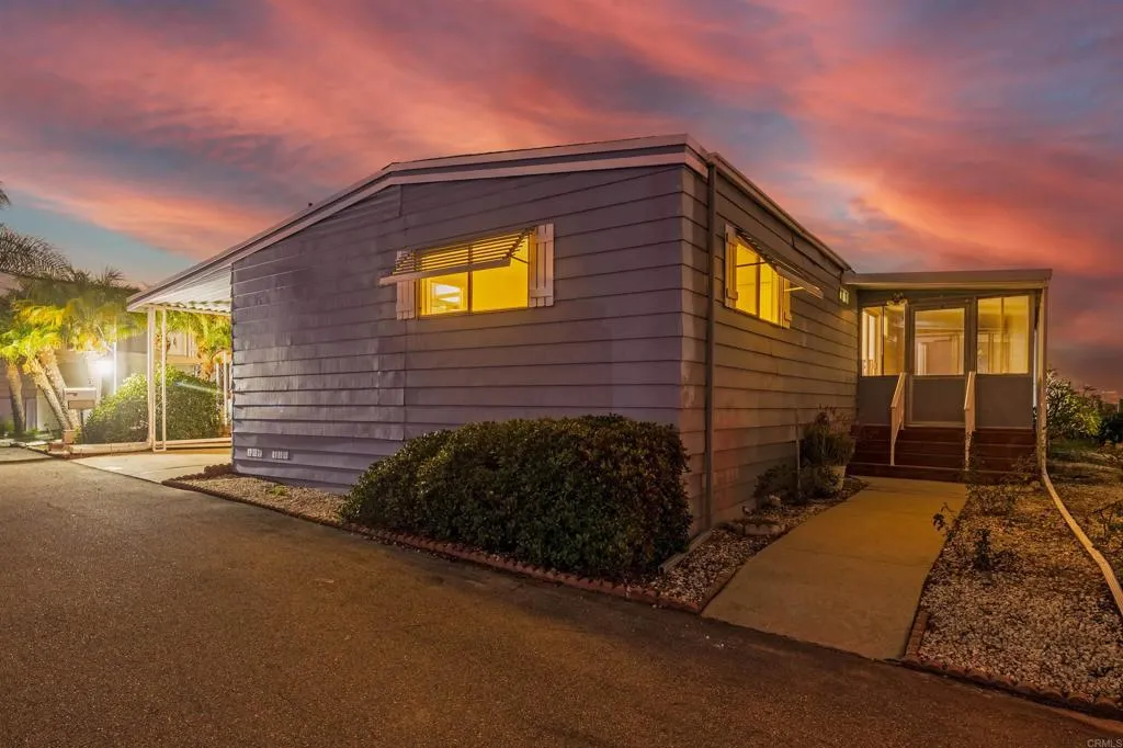 Property image for 243 Havenview Lane, Oceanside, CA 92056