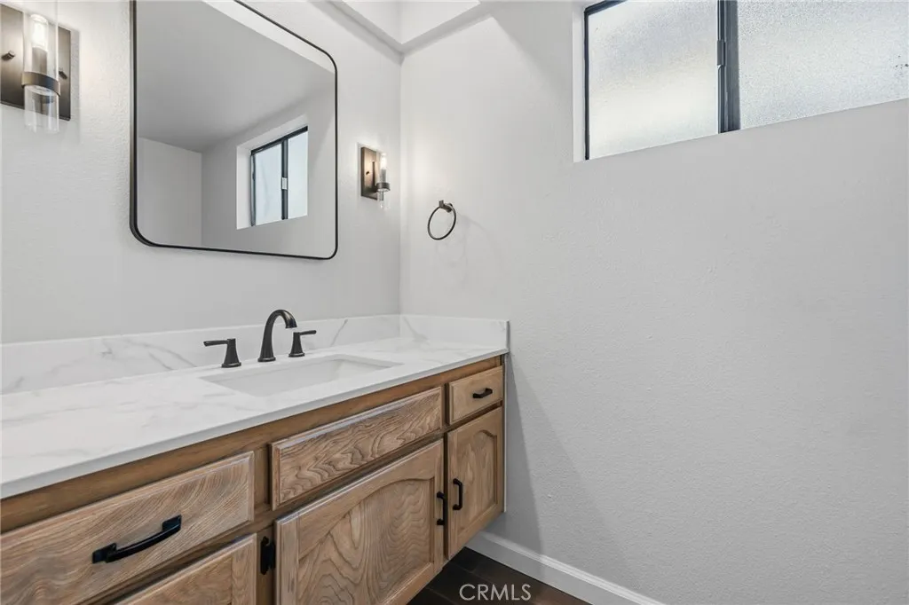 Additional image 10 of 7231 Balboa Boulevard Unit A, Lake Balboa, CA 91406