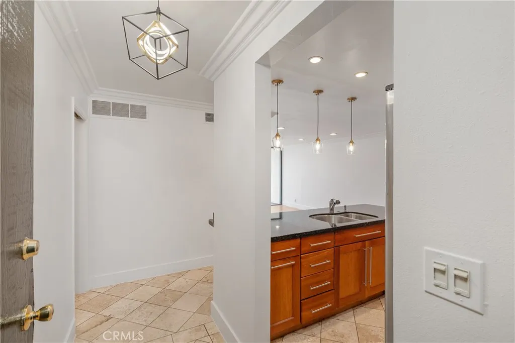 Additional image 35 of 911 N Kings Road Unit 319, West Hollywood, CA 90069