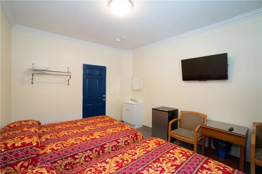 Additional image 30 of 238 W 10th St, San Pedro, CA 90731