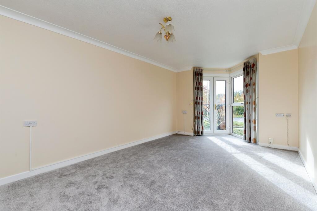Additional image 6 of Roseacre Gardens, Welwyn Garden City