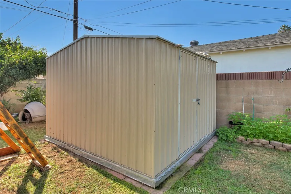 Additional image 98 of 236 E Mason St, Azusa, CA 91702