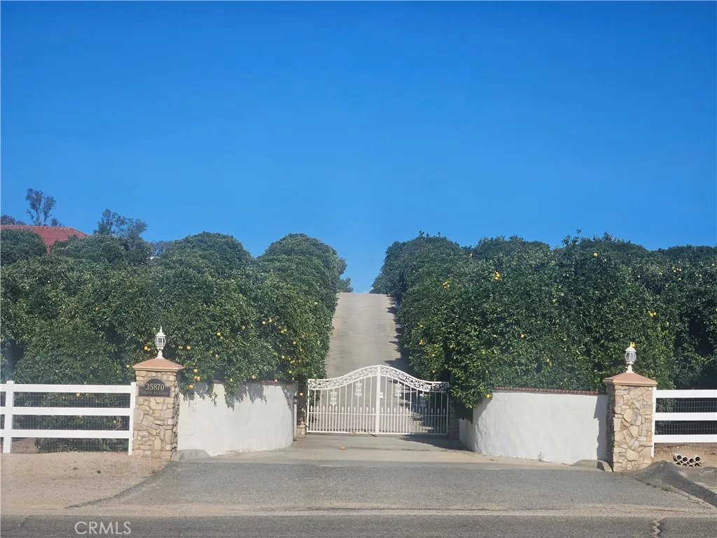 Property image for 35870 Pauba Rd, Temecula, CA 92592