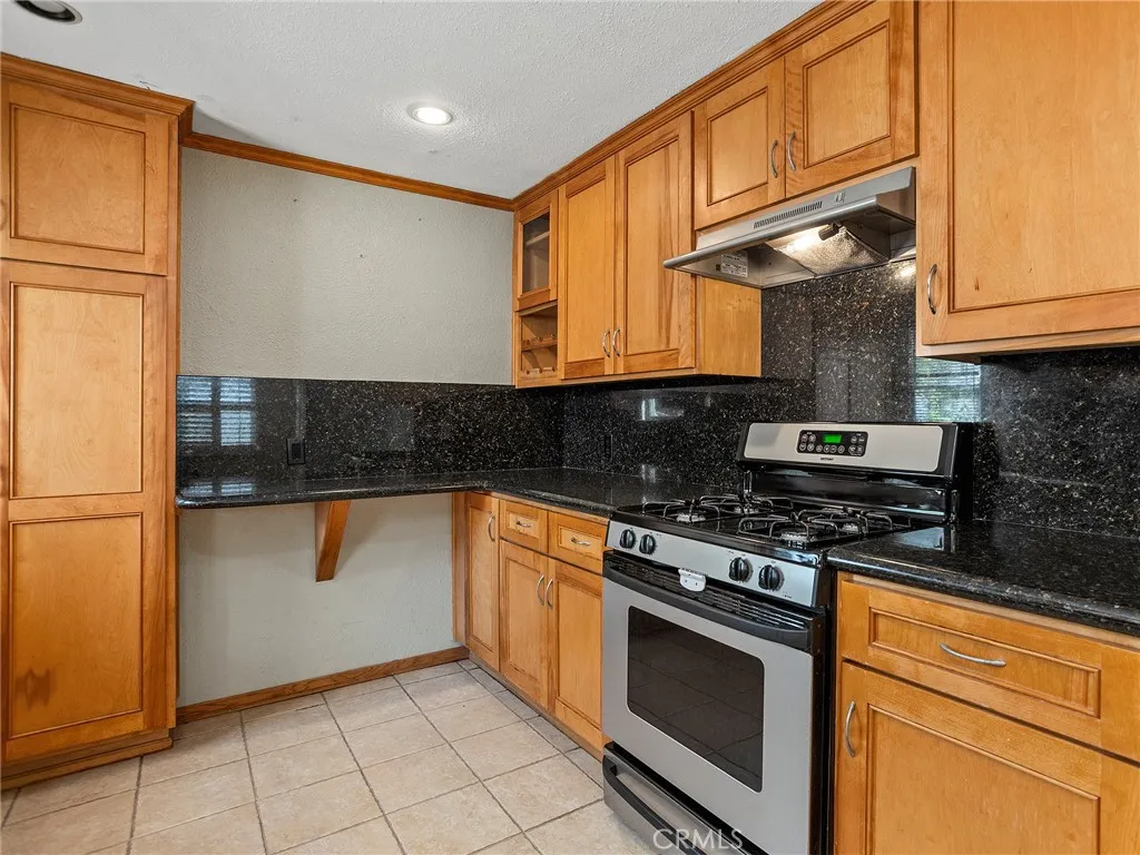 Additional image 9 of 210 W Ash Avenue, Burbank, CA 91502