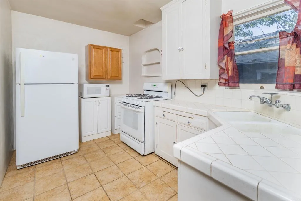 Additional image 9 of 3885 King Street, La Mesa, CA 91941