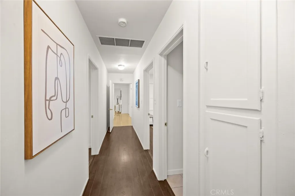 Additional image 19 of 5052 Newcastle, Encino, CA 91316