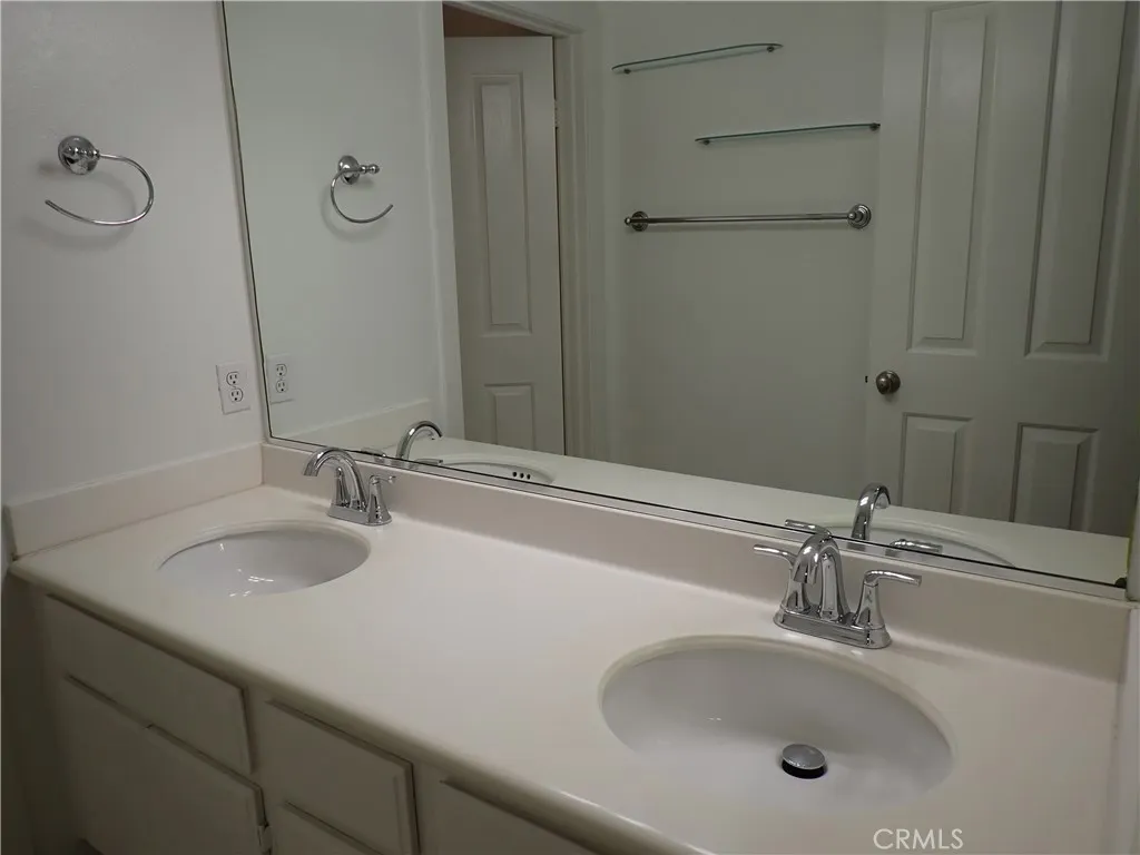 Additional image 44 of 55 Essex Ln, Irvine, CA 92620