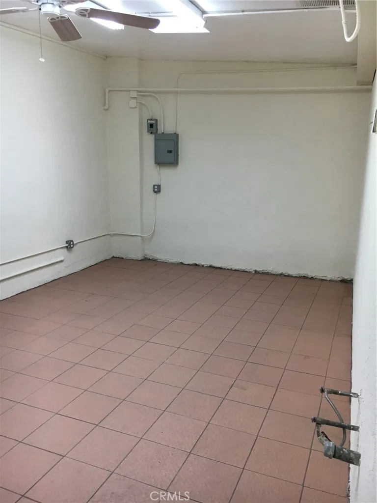 Additional image 69 of 2200 W Burbank Boulevard, Burbank, CA 91506