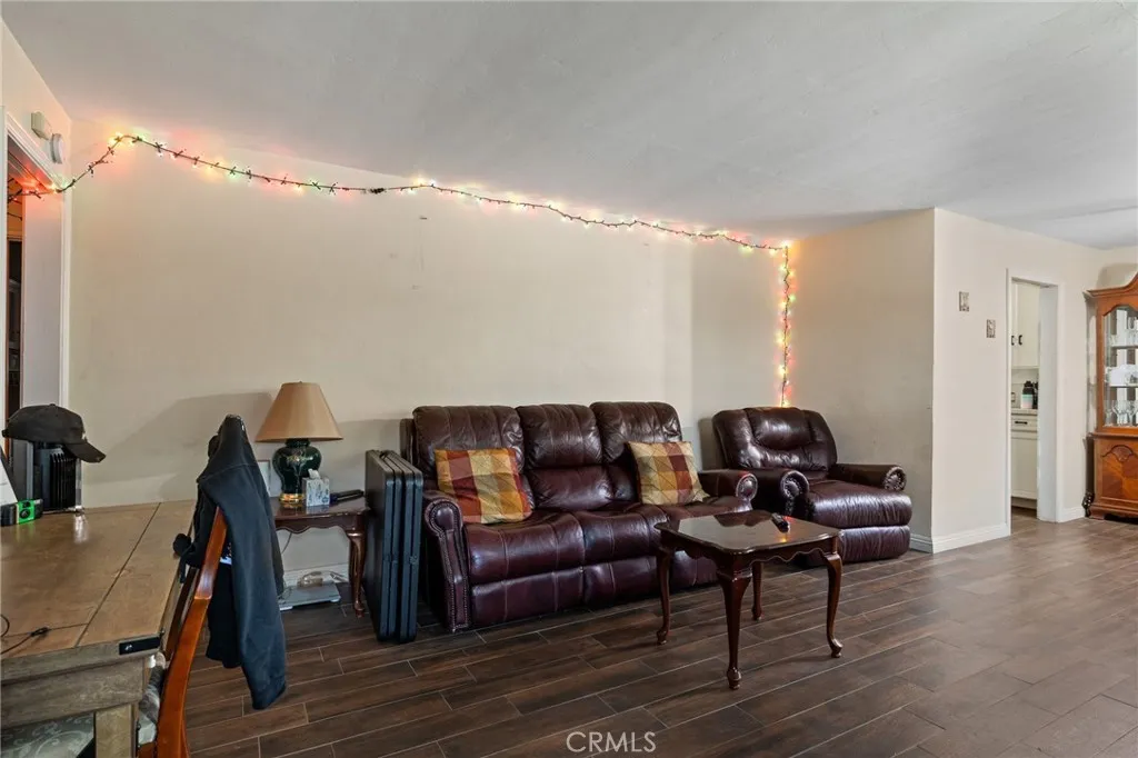 Additional image 38 of 340 Western Dr, Bakersfield, CA 93309