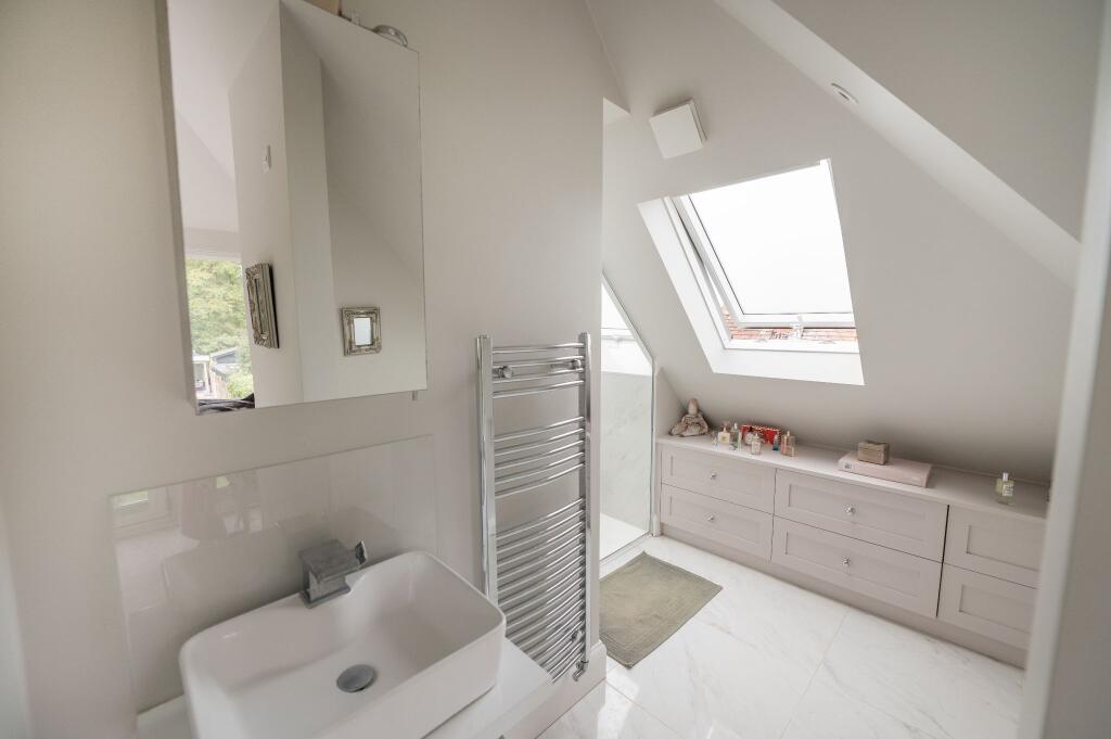 Additional image 19 of Bradmore Way, Brookmans Park, AL9