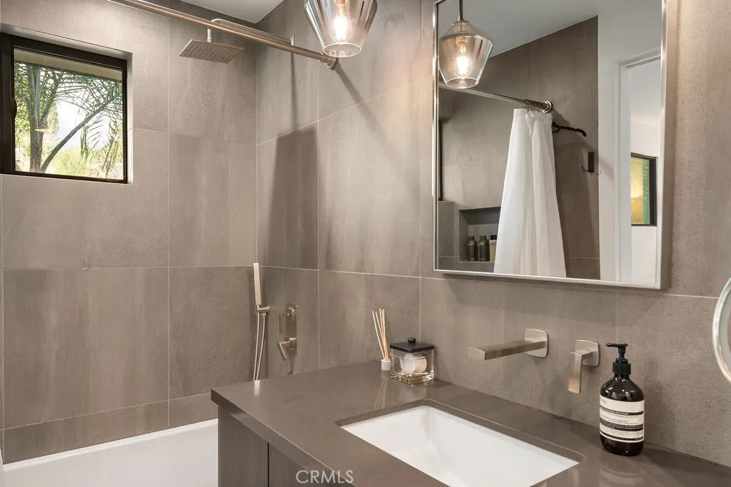 Additional image 76 of 8130 Gould, Los Angeles, CA 90046