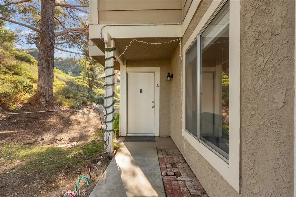 Additional image 50 of 31363 The Old Road Unit A, Castaic, CA 91384