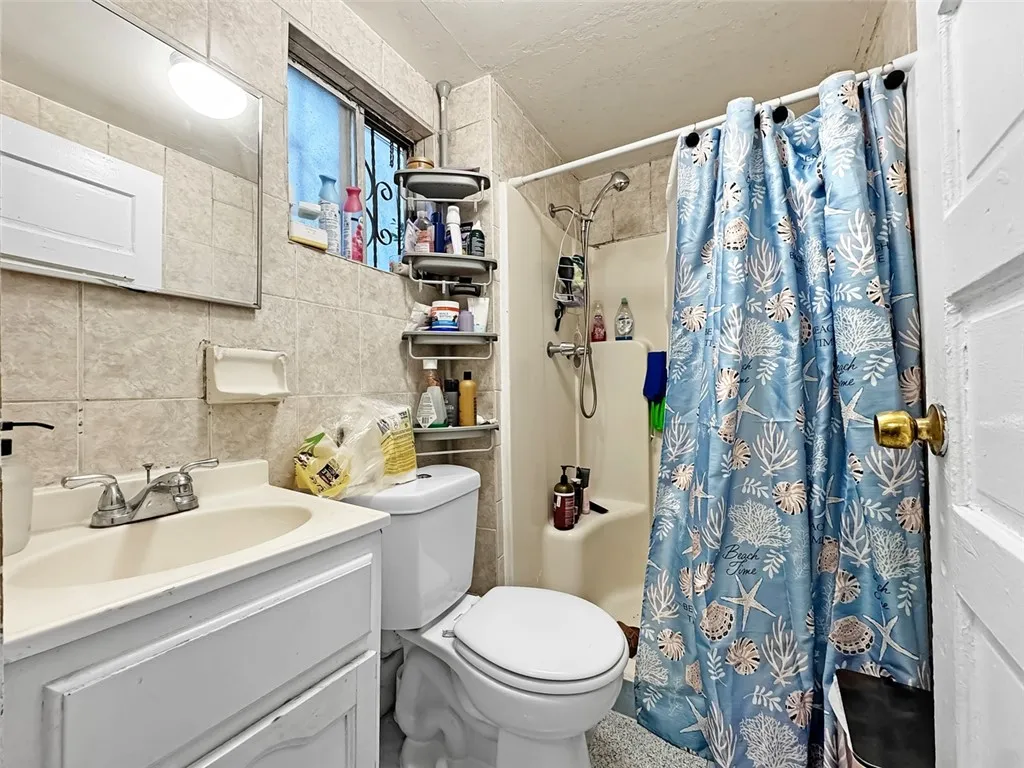 Additional image 72 of 348 W Vernon Avenue, Los Angeles, CA 90037