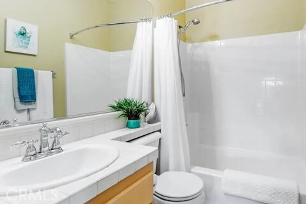 Additional image 18 of 209 Tall Oak, Irvine, CA 92603