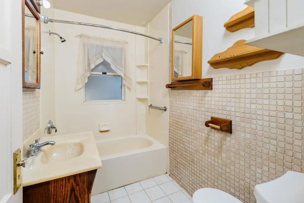 Additional image 14 of 3885 King Street, La Mesa, CA 91941