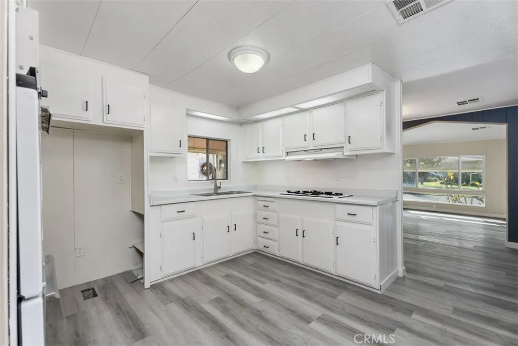 Additional image 43 of 15621 Beach Boulevard Unit 103, Westminster, CA 92683
