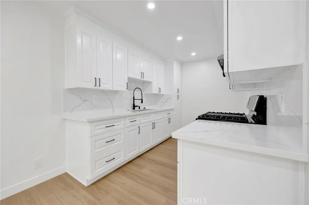 Additional image 38 of 17303 Chatsworth Street Unit 4, Granada Hills, CA 91344