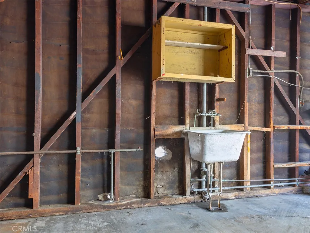 Additional image 67 of 210 W Ash Avenue, Burbank, CA 91502