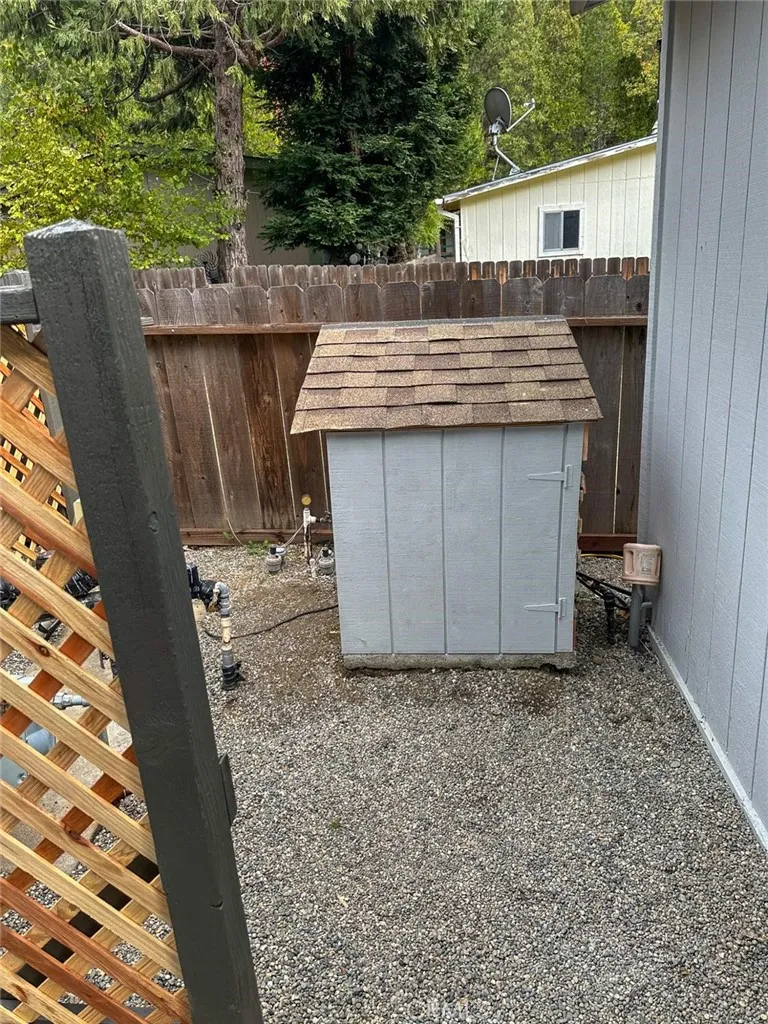 Additional image 81 of 39737 Road 274 Unit 10, Bass Lake, CA 93604