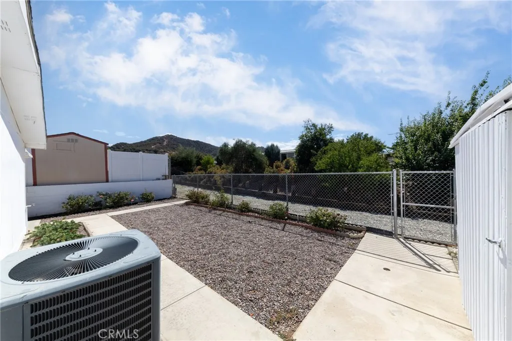 Additional image 14 of 40975 Laredo Trail, Cherry Valley, CA 92223
