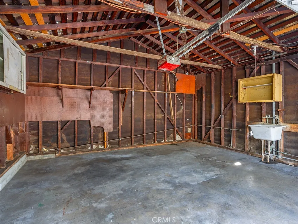 Additional image 66 of 210 W Ash Avenue, Burbank, CA 91502