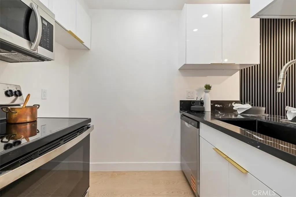 Additional image 53 of 320 S Ardmore Ave Unit 233, Los Angeles, CA 90020