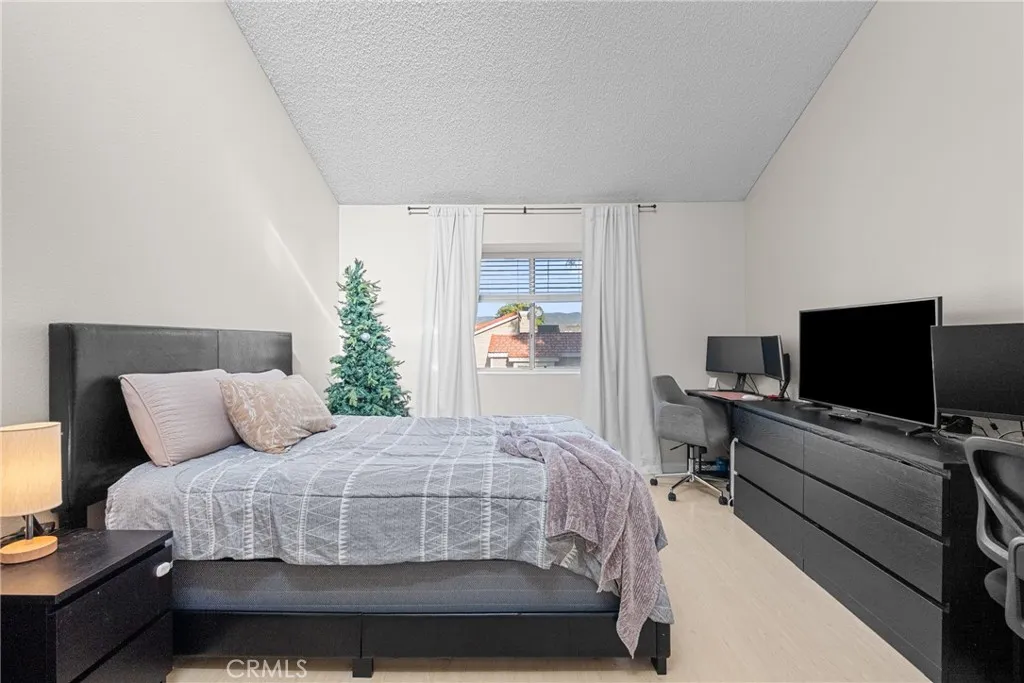 Additional image 73 of 31363 The Old Road Unit A, Castaic, CA 91384