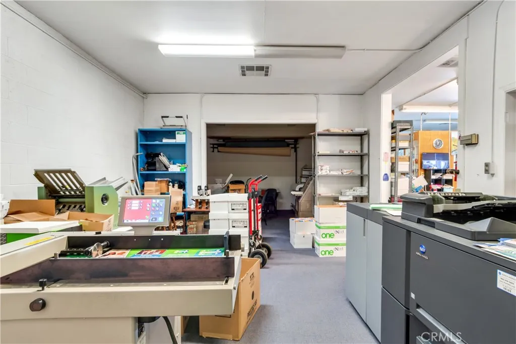 Additional image 18 of 261 E Base Line St, San Bernardino, CA 92410