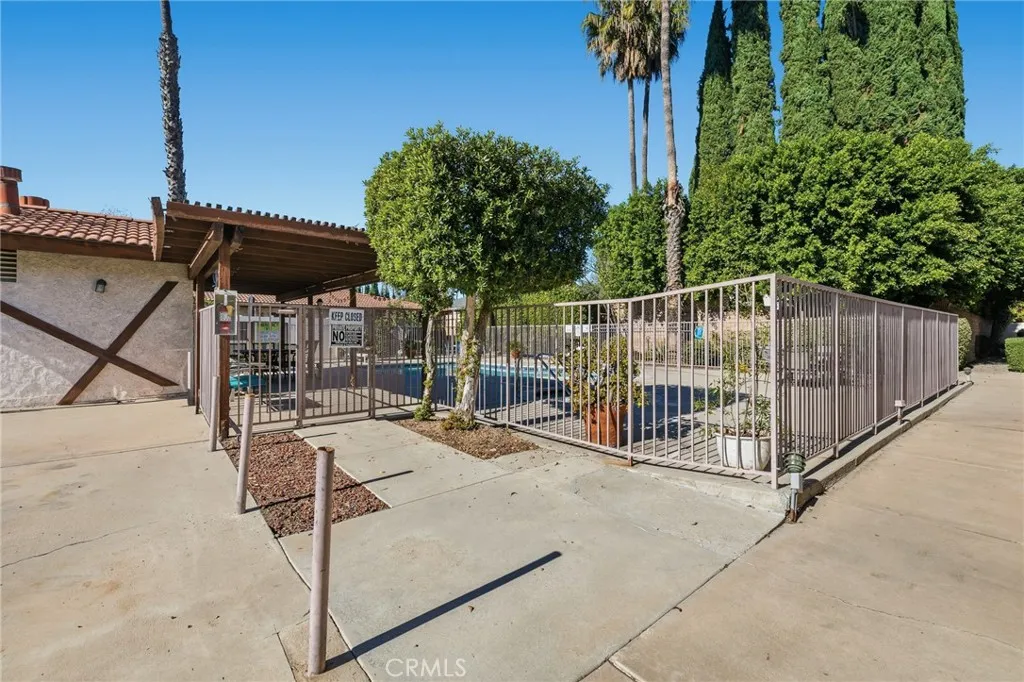Additional image 69 of 7231 Balboa Boulevard Unit A, Lake Balboa, CA 91406