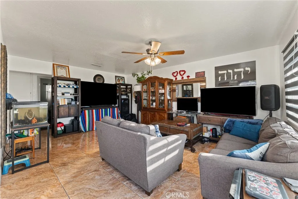 Additional image 7 of 7827 Golondrina Dr, San Bernardino, CA 92410