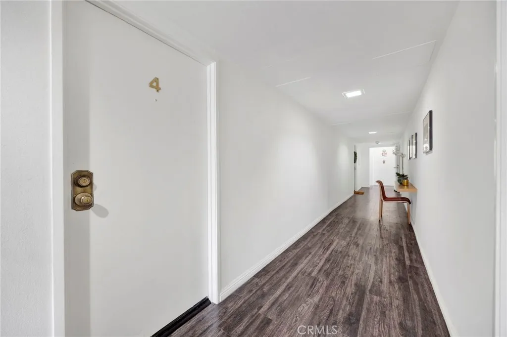 Additional image 4 of 17303 Chatsworth Street Unit 4, Granada Hills, CA 91344