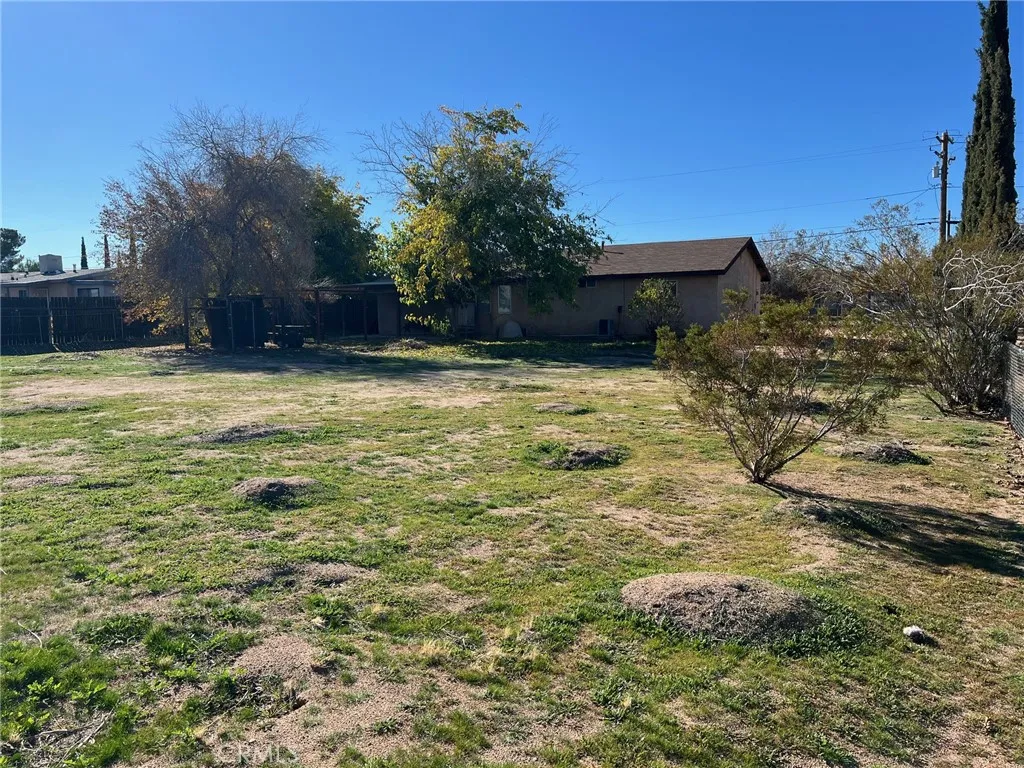 Additional image 12 of 10643 Redwood Ave, Hesperia, CA 92345